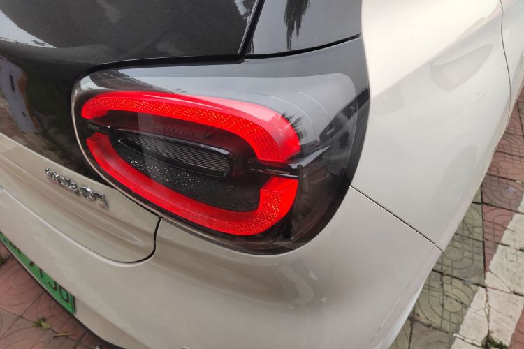 东风纳米 纳米01 2024款 焕新版 330 Air车身外观6006