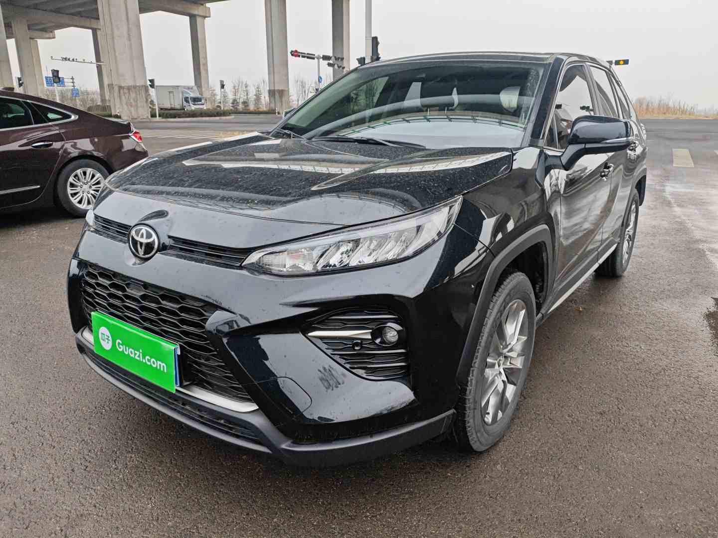 丰田 威兰达 2023款 2.0L CVT两驱都市版(2)