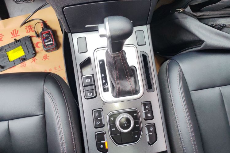 哈弗H6 Coupe 2018款 红标 1.5T 自动两驱超豪型中控内饰18