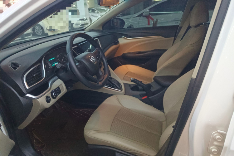 别克 英朗 2017款 15N 自动精英型中控内饰19