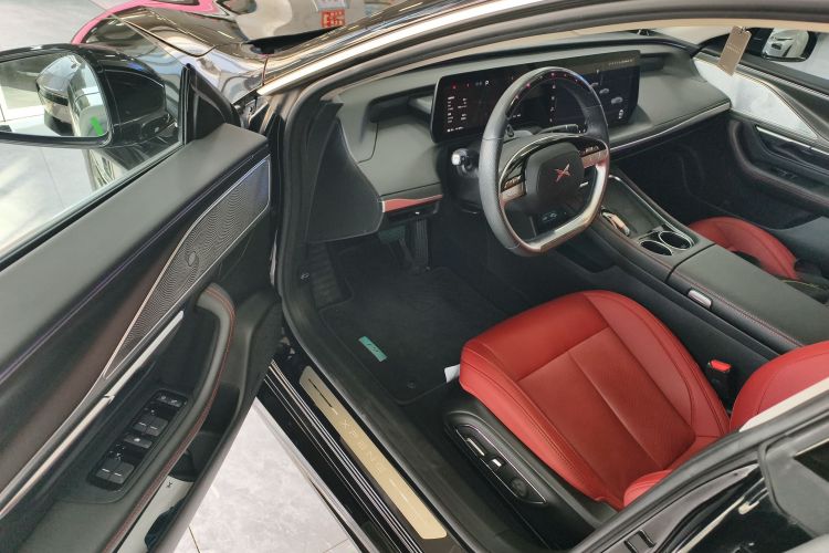 小鹏P7 2024款 P7i 550 Pro中控内饰20