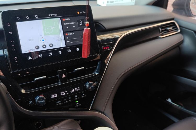 丰田 凯美瑞 2023款 2.0G 豪华版中控内饰16