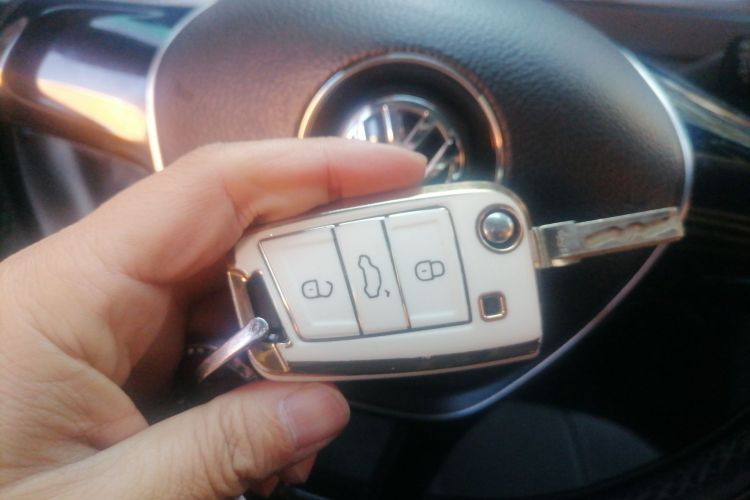 大众 高尔夫 2014款 1.6L 自动舒适型中控内饰11