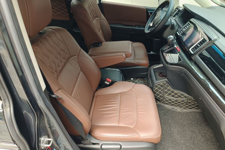 本田 艾力绅 2019款 2.0L 混动至尊版局部细节41