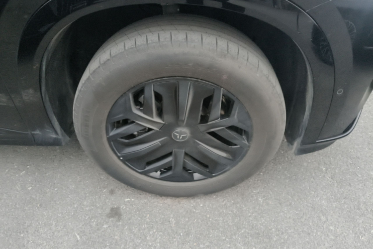 红旗天工08 2025款 605 Max后驱版车身外观6007