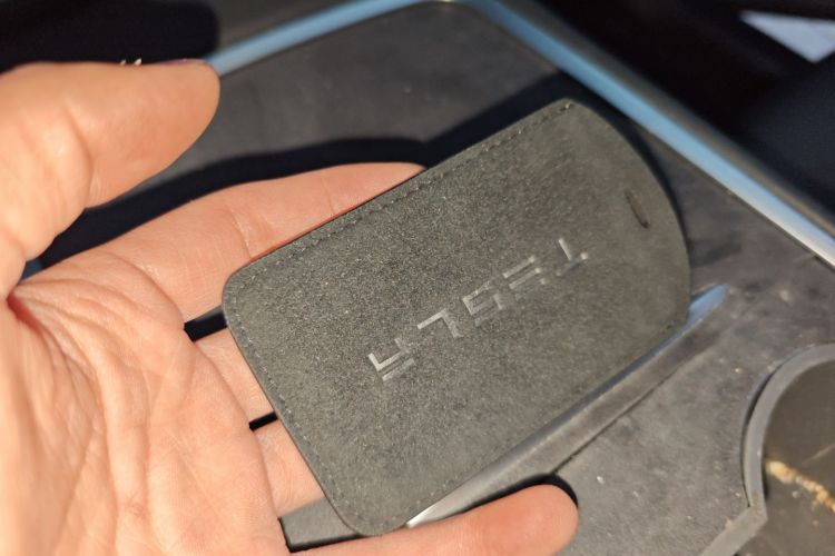 特斯拉 Model Y 2021款 长续航全轮驱动版中控内饰11