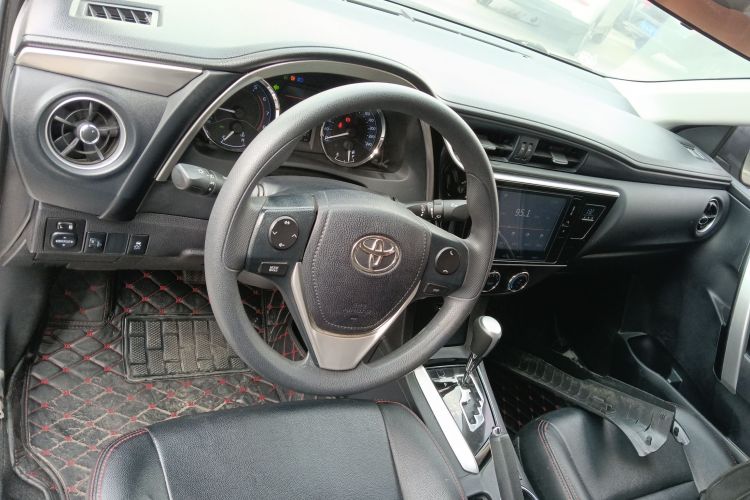 丰田 卡罗拉 2017款 改款 1.2T S-CVT GL-i中控内饰12