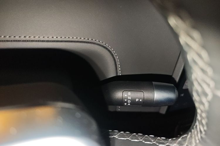 理想汽车 理想L7 2023款 Air中控内饰18