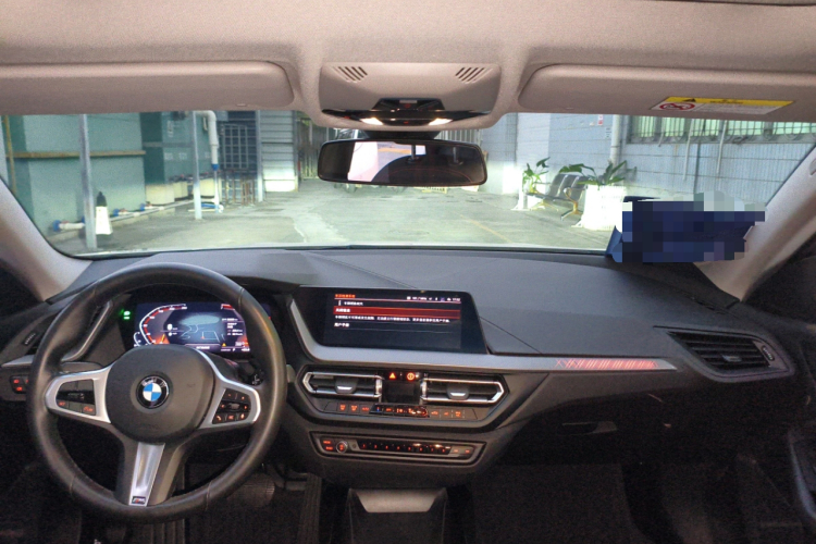 宝马2系(进口) 2023款 225i 四门轿跑车 M运动套装中控内饰22