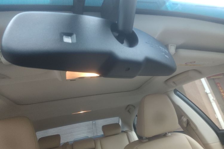 雷克萨斯ES 2013款 300h 精英版局部细节22