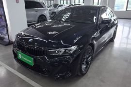 宝马3系 2025款 330i M运动曜夜套装