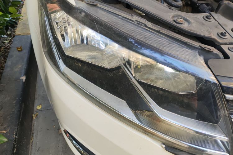 大众 朗逸 2017款 1.6L 自动风尚版车身外观8