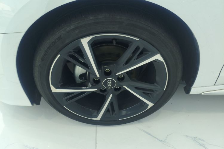 奥迪A3 2024款 Sportback 35 TFSI 时尚运动型车身外观6007