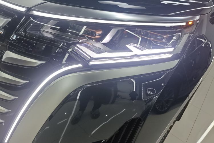 腾势D9 2022款 DM-i 970 四驱旗舰型局部细节36