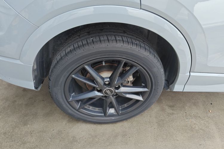 奥迪Q2L 2022款 35 TFSI 进取动感型车身外观6008