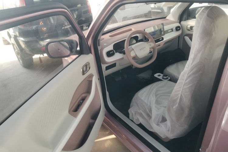 吉利银河 熊猫 2025款 210km 元气熊中控内饰20