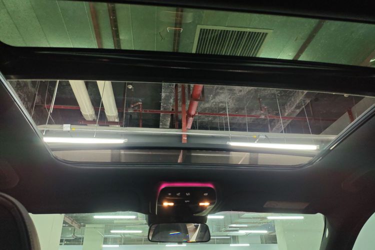 奔驰C级 2024款 改款二 C 260 L 运动版中控内饰22