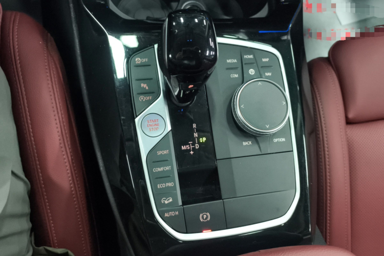 宝马X3 2022款 xDrive25i M运动套装中控内饰18