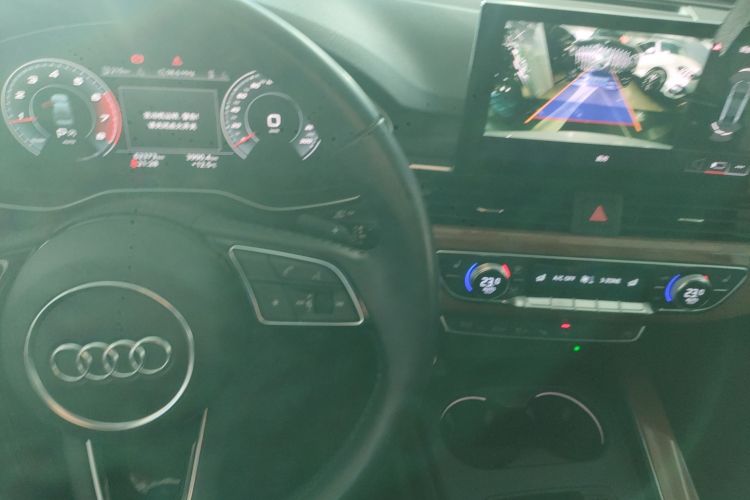 奥迪A4L 2020款 40 TFSI quattro 豪华致雅型中控内饰7002