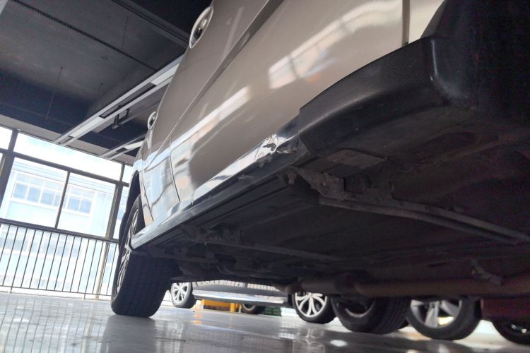 雷诺 科雷傲(进口) 2014款 改款 2.0L 两驱时尚版局部细节9001