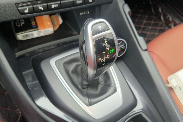 宝马X1 2015款 sDrive18i 时尚晋级版中控内饰18