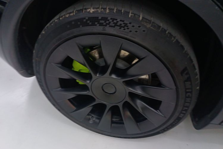 特斯拉 Model Y 2021款 标准续航后驱版车身外观6008