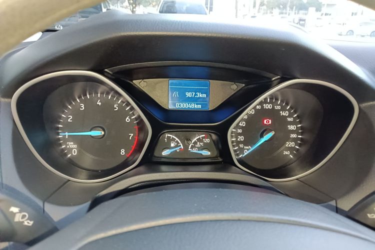 福特 福克斯 2017款 两厢 1.6L 手动舒适型智行版中控内饰14