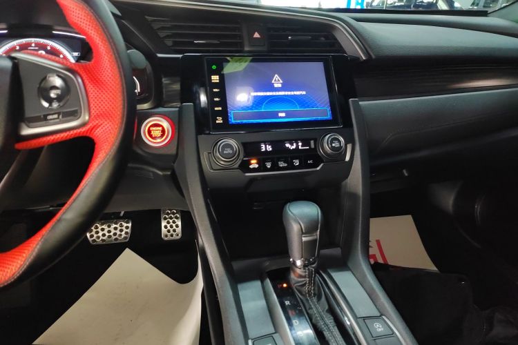 本田 思域 2021款 HATCHBACK 220TURBO CVT潮酷控中控内饰16