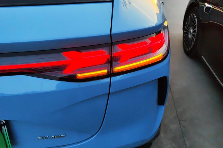 腾势N7 2024款 630 四驱智驾Ultra版车身外观9