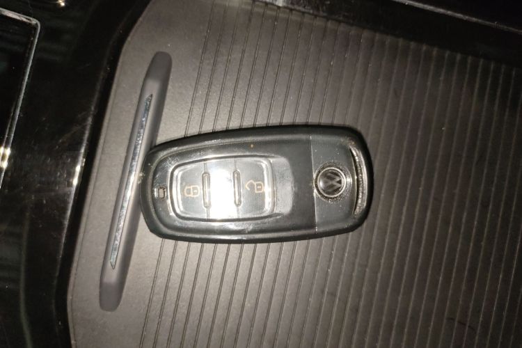 大众 辉昂 2018款 改款 380TSI 两驱商务版中控内饰11