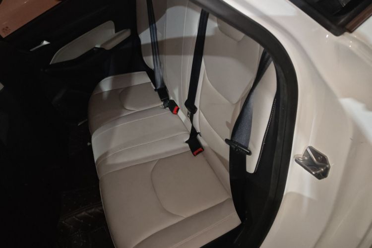 福特 福睿斯 2021款 1.5L 自动钻石版中控内饰21