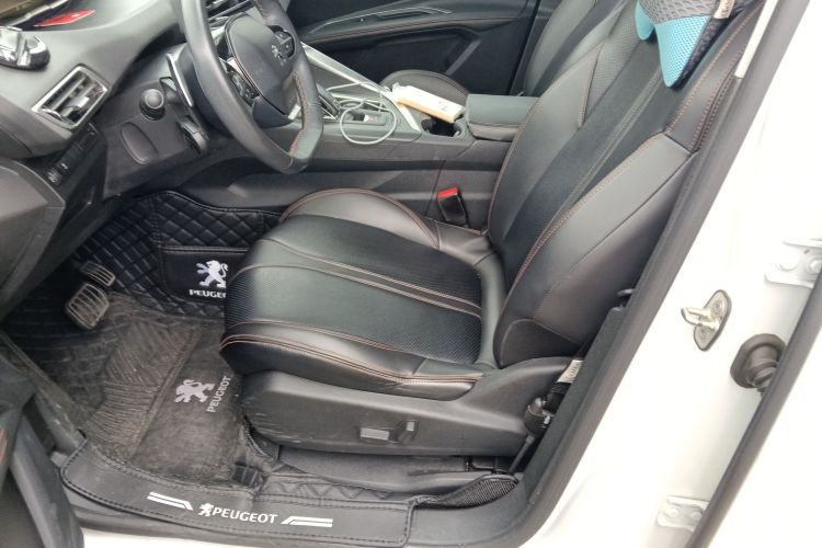 标致4008 2017款 350THP 精英版中控内饰19