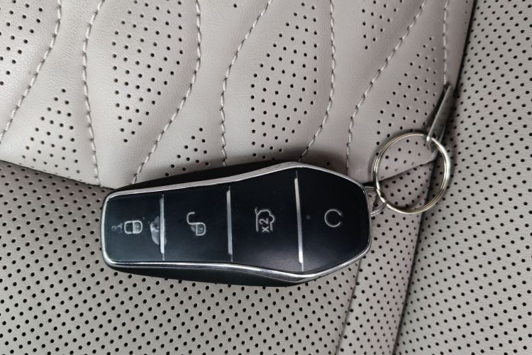 比亚迪 汉 2025款 EV 701KM尊享型中控内饰11