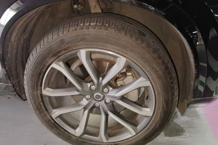 沃尔沃XC90 2018款 T6 智逸版 7座车身外观6002