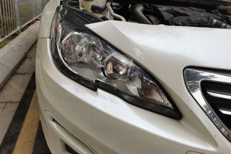 标致408 2016款 1.6T 自动豪华版车身外观8