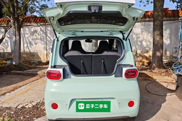 五菱汽车 宏光MINIEV 2024款 第三代 215km 青春版机舱底盘23