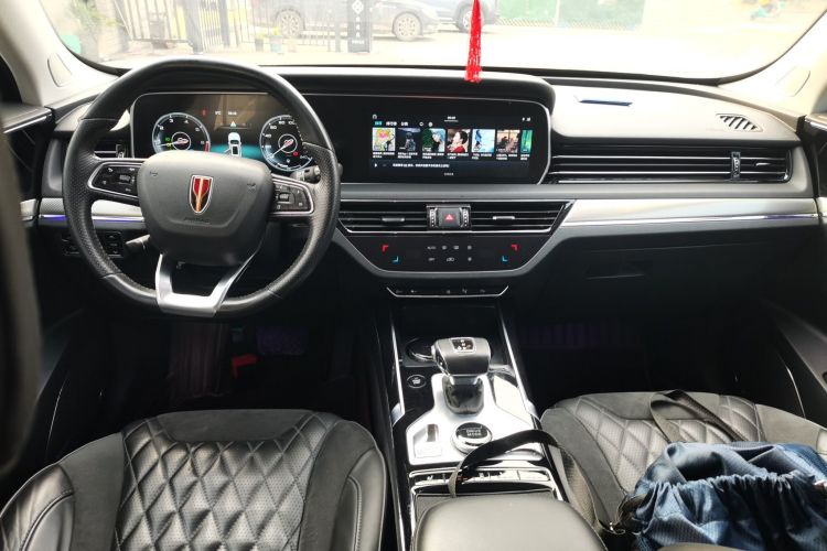 红旗HS5 2019款 2.0T 智联旗享版中控内饰12