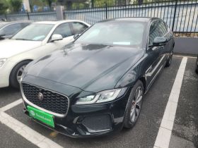 捷豹XFL 2023款 XFL 2.0T P250 两驱精英运动版
