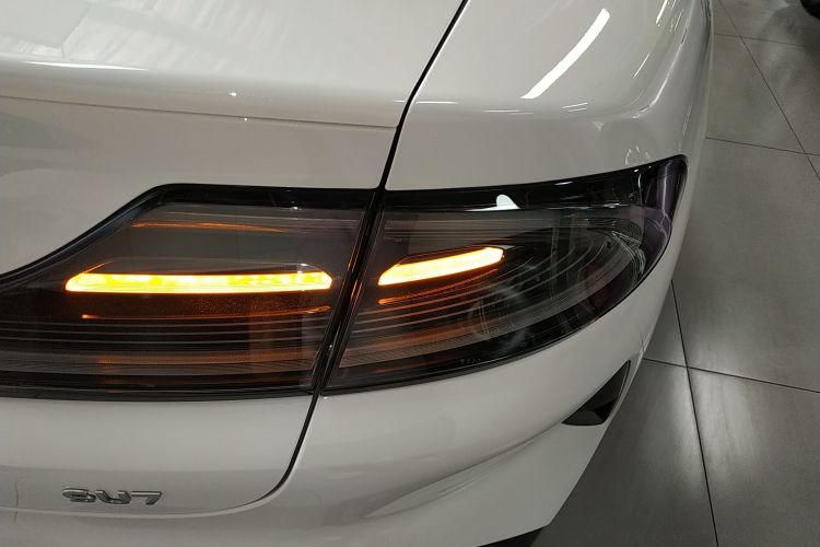 小米汽车 小米SU7 2024款 后驱长续航智驾版车身外观6006