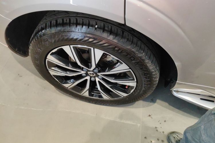 沃尔沃XC60 2023款 B5 四驱智远豪华版车身外观6008