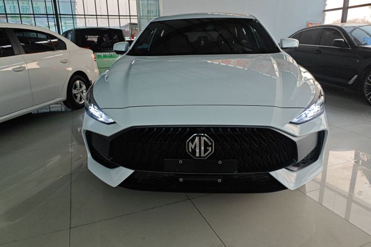 名爵 MG5 2023款 180DVVT CVT豪华版车身外观2