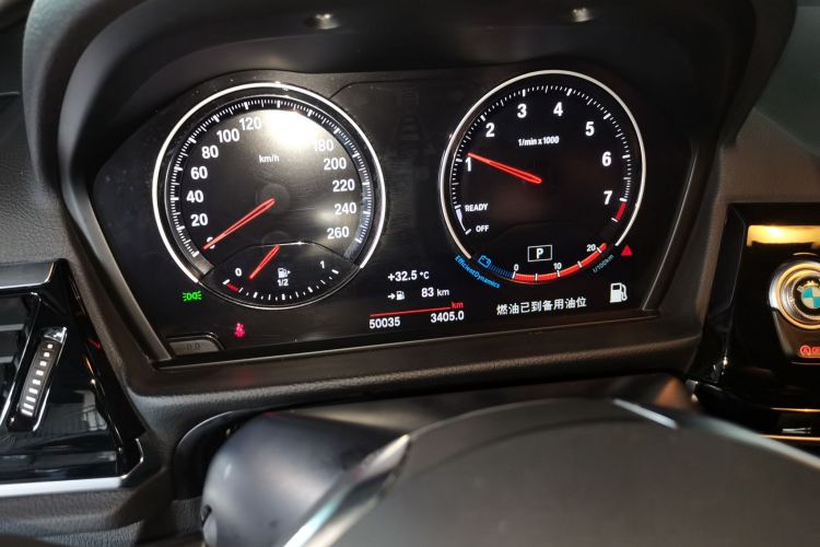 宝马1系 2021款 改款 120i M运动版局部细节14