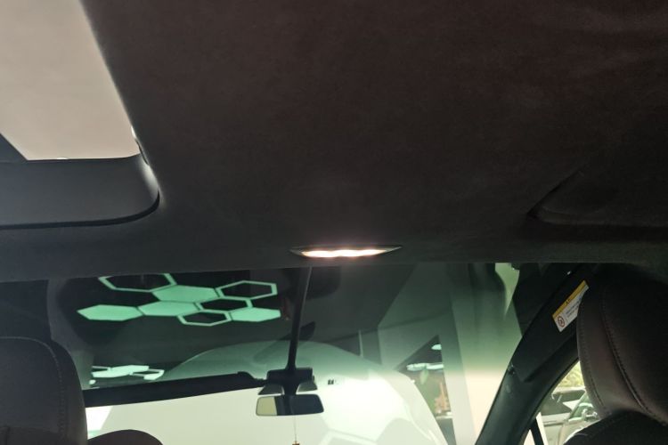 特斯拉 Model X 2019款 长续航版中控内饰22