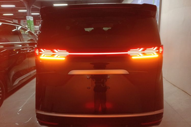 腾势D9 2022款 DM-i 970 四驱旗舰型车身外观6004