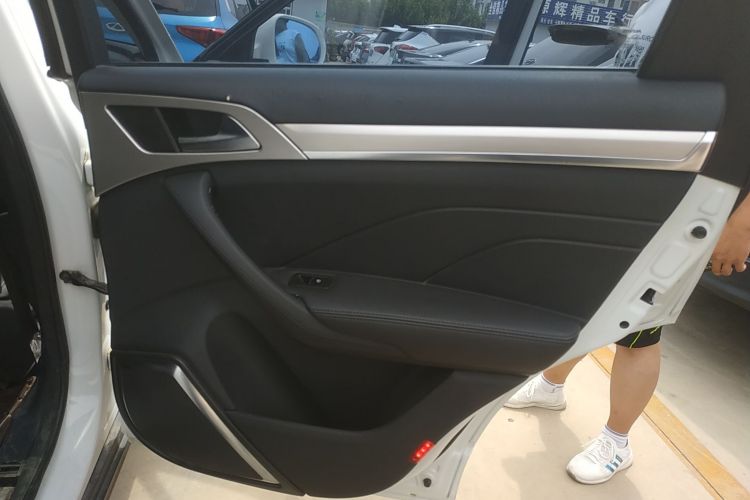 哈弗H7 2016款 蓝标H7 2.0T 自动豪华型中控内饰7006