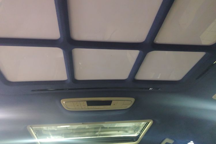 别克GL8 2021款 ES陆尊 653T 舒适型局部细节22