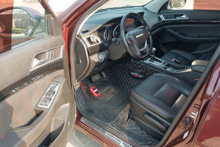 猎豹汽车 猎豹CS10 2017款 1.5T CVT尊贵型中控内饰20