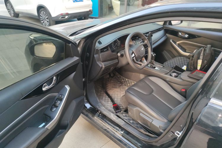 启辰D60 2023款 PLUS 1.6L XL CVT悦领版中控内饰7003