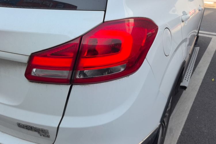 奇瑞 瑞虎5 2016款 1.5T 手动家悦信赖版车身外观6006