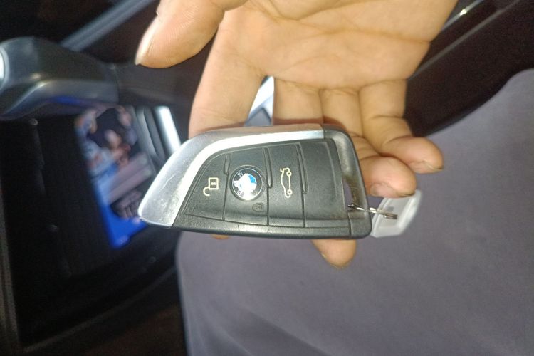 宝马1系 2018款 118i 运动型中控内饰7001